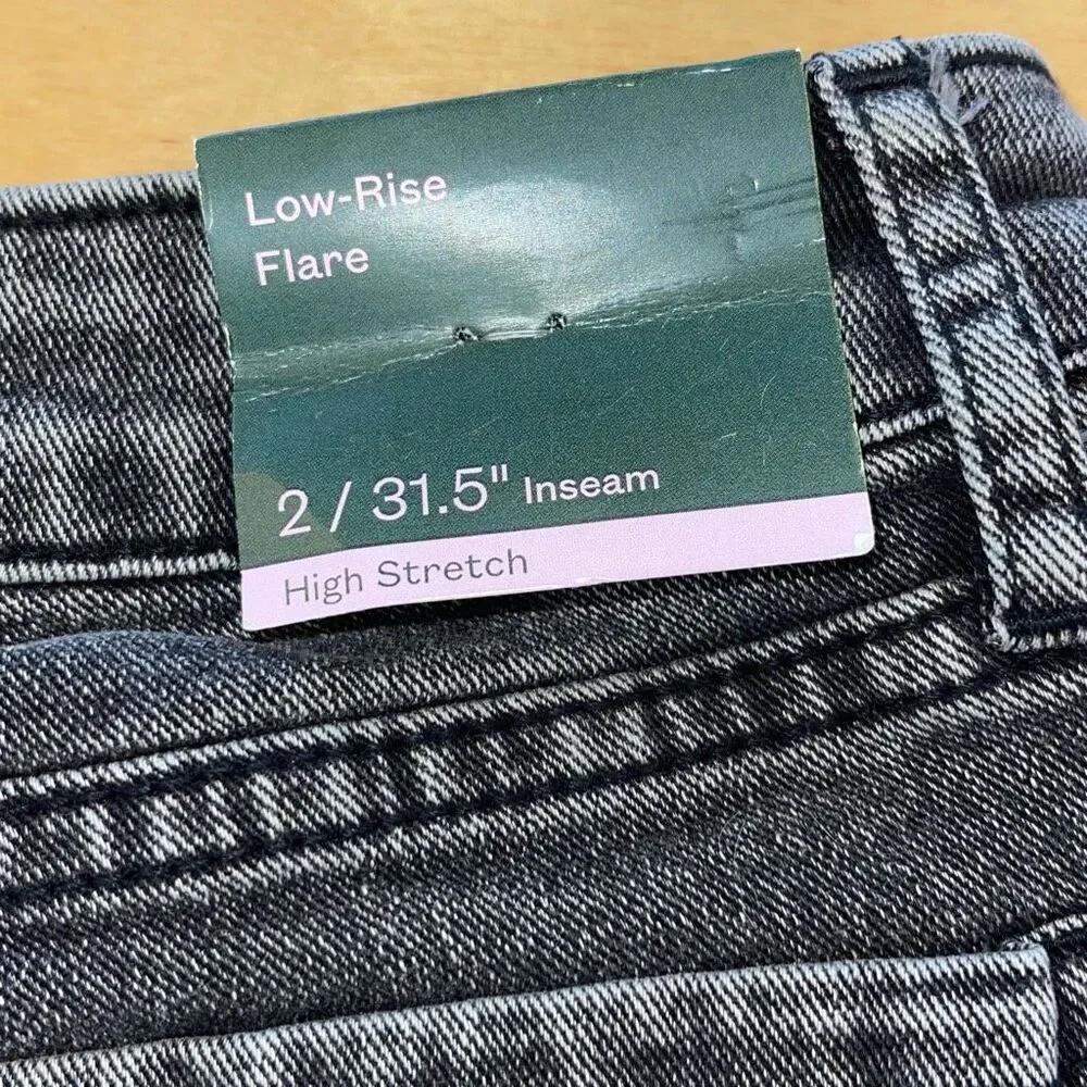 Wild Fable Womens Low Rise High Stretch Whiskered Flare Jeans Vintage Black Size
